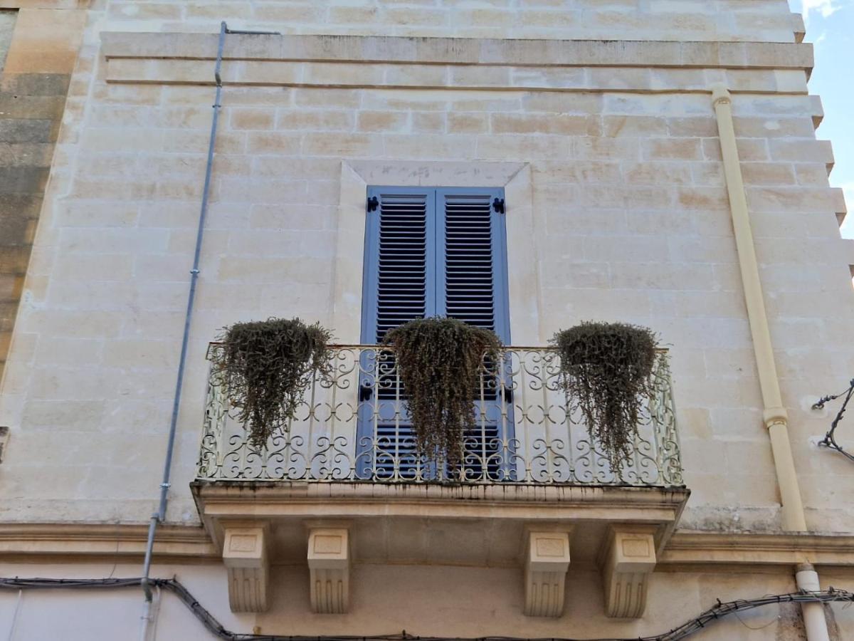 La Casa Di Nonna Titina Lecce Exterior foto